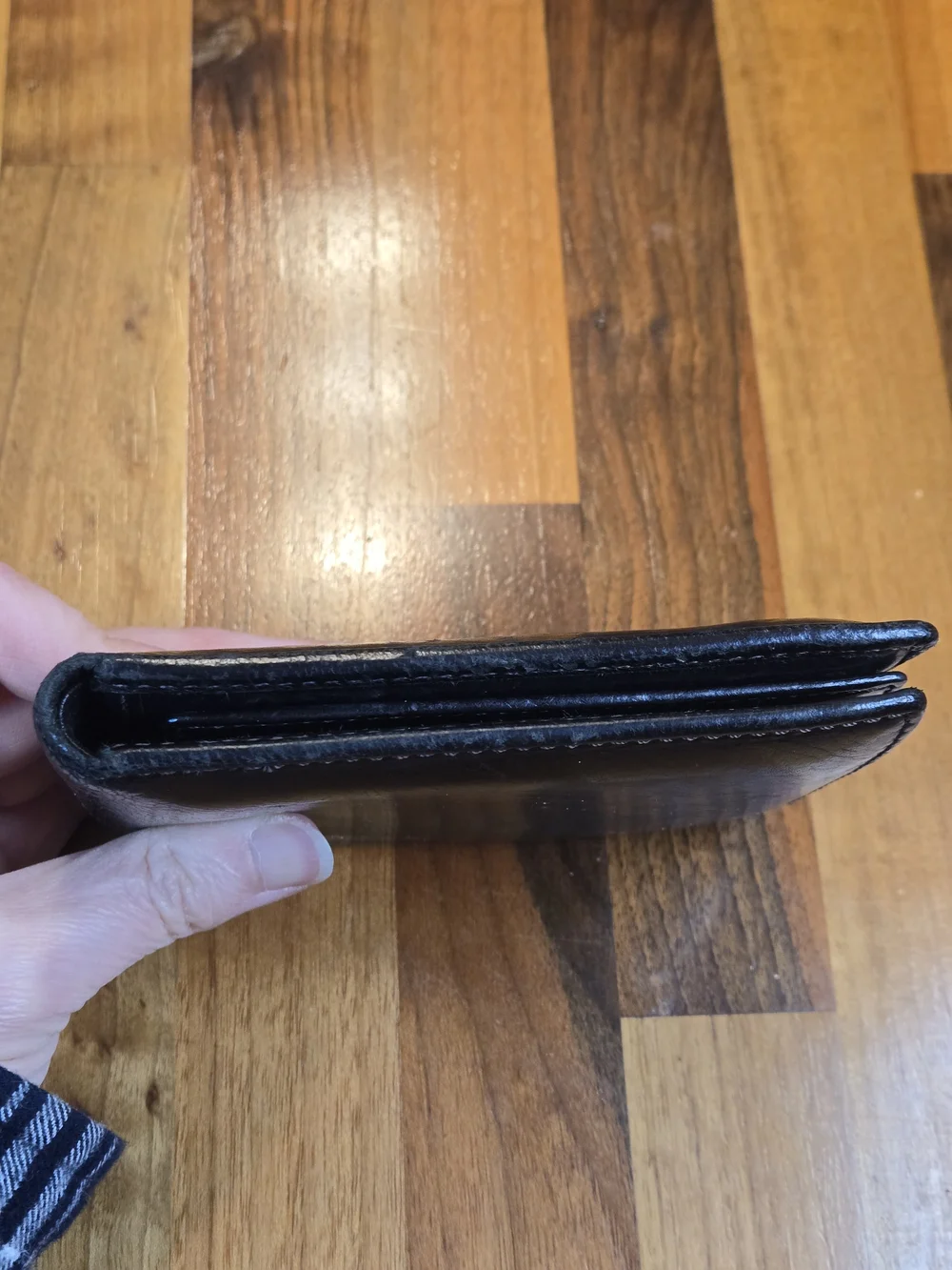 ​Coach Heritage Polished Leather Bifold Wallet – Glossy Black